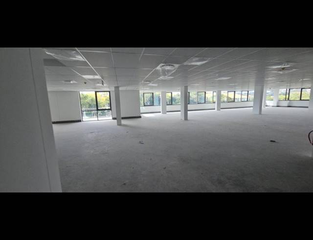 BUSINESS PROPERTY TO RENT IN VORNA VALLEY